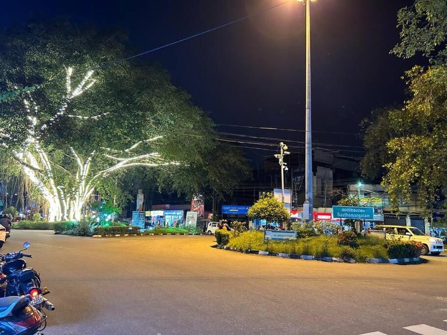 La Casa Trivandrum 4 Bhk Ac Luxury Villa At City Centre, Just 6 Kms To Airport Thiruvananthapuram Exterior foto