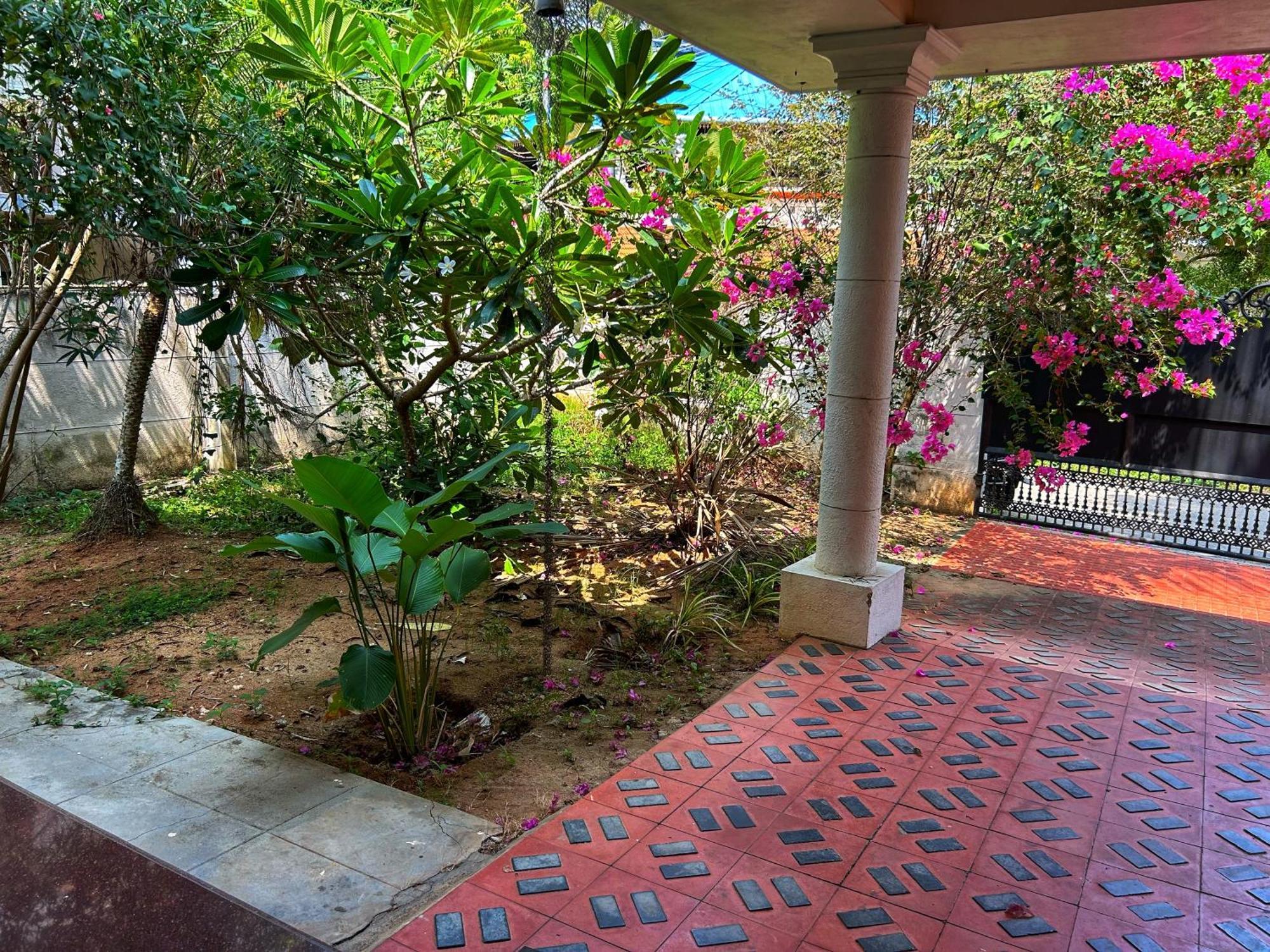La Casa Trivandrum 4 Bhk Ac Luxury Villa At City Centre, Just 6 Kms To Airport Thiruvananthapuram Exterior foto
