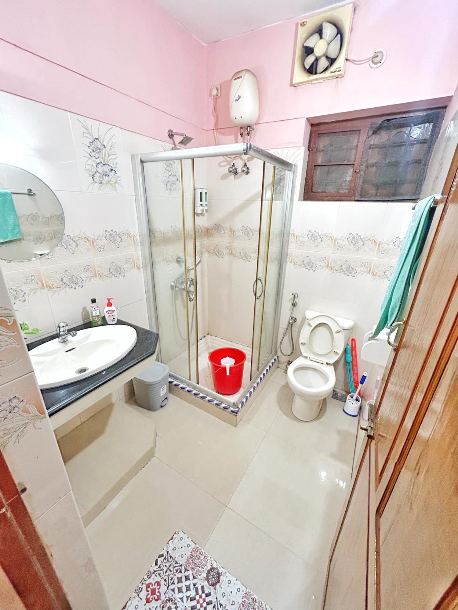 La Casa Trivandrum 4 Bhk Ac Luxury Villa At City Centre, Just 6 Kms To Airport Thiruvananthapuram Exterior foto